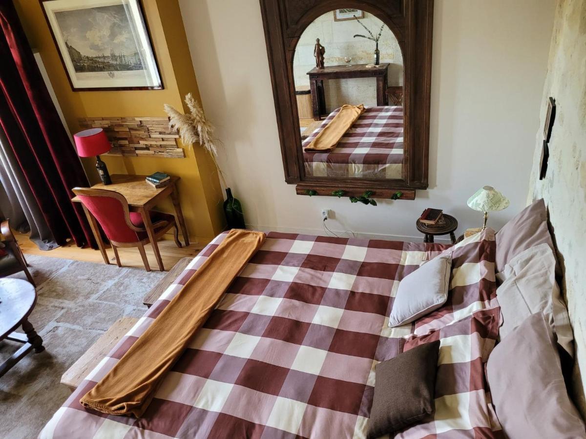 Chambre Vigne, Piscine Spa Fitness Lugon et l'Ile du Carney Exterior photo